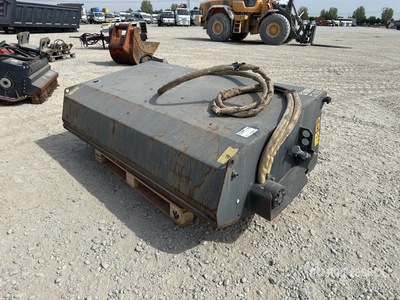 2016 CNH 8507396 Skid Steer Sweeper
