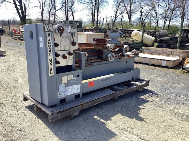 Standard-Modern 20/36X54 Engine Lathe Standard-Modern 20/36X54 Engine Lathe
