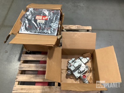 (2) Oldenburg 2C2-146 Manifold Assemblies