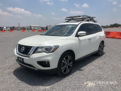 2020 Nissan Pathfinder Exclusive 2WD Camioneta / SUV