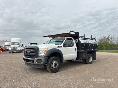2015 Ford F-550 XL 4x2 Flatbed Truck