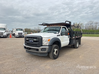 2015 Ford F-550 XL 4x2 Flatbed Truck