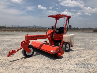 2004 Lay-Mor 8HC Barredora / Self-Propelled Broom