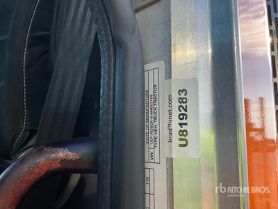 2006 Peterbilt 357 T/A Day Cab Truck Tractor