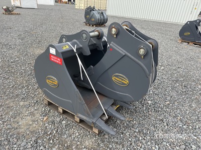Strickland Excavator Bucket - Fits 13 Ton