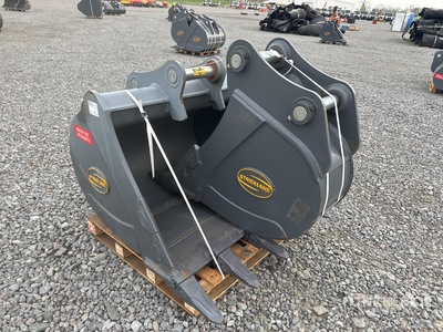 Strickland Excavator Bucket - Fits 13 Ton
