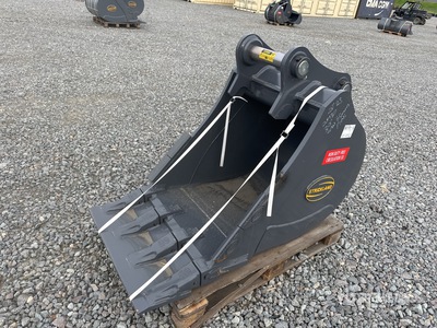 Strickland 30 in Excavator Bucket - Fits Hitachi ZX130