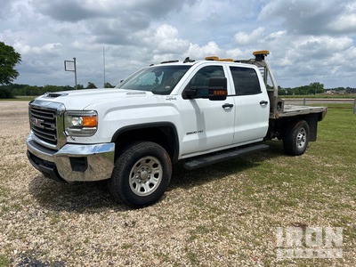 2019 GMC Sierra 3500HD 4x4 Crew Cab Flatbed Truck
