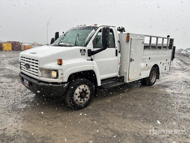2005 Chevrolet C5500 Tire Utility Truck