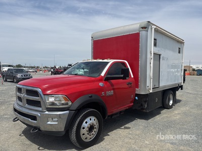 2014 Ram 5500 4x4 Furgonetka