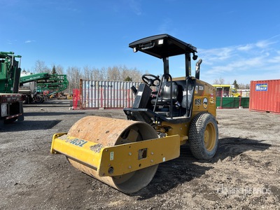 2019 Cat CS34 Smooth Drum Compactor