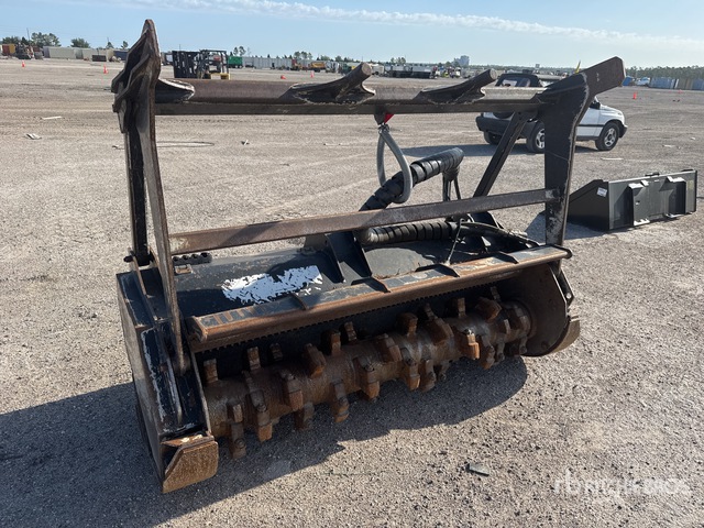 2016 Cat HM418C 72 in Mulcher Attachment