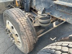 Underbody with Non-Driven Drop Axle (1)