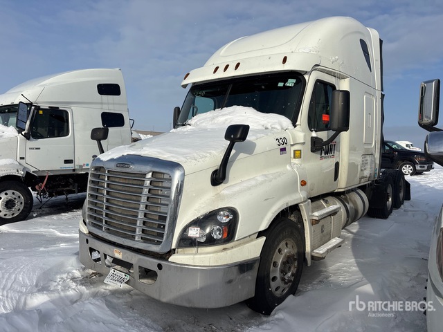 2017 Freightliner Cascadia 125 2017 Freightliner Cascadia 125 6X4 T/A Sleeper Truck Tractor