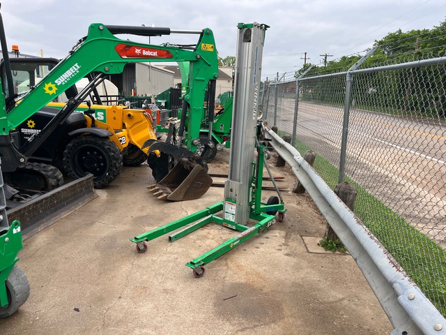 2019 Genie SLC-18 Material Hoist