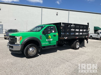 2017 Ford F-450 XL 4x4 Flatbed Truck