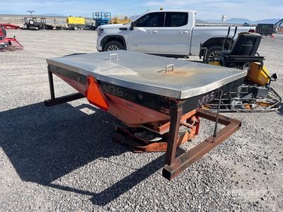 2002 Kuhn MDS932 3-Point Hitch Salt Spreader
