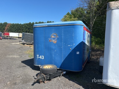 2000 Charmac 17 ft T/A Enclosed Trailer