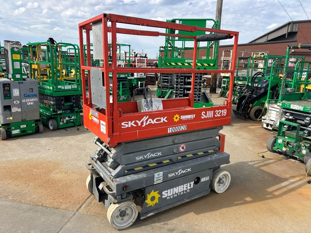 2015 Skyjack SJIII-3219 Electric Scissor Lift