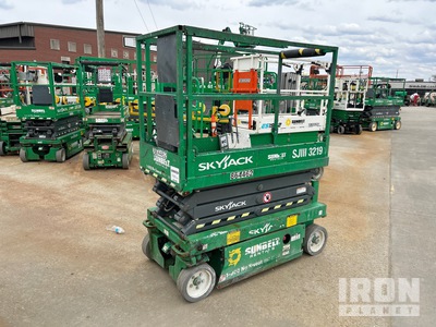 2016 Skyjack SJIII-3219 Electric Scissor Lift