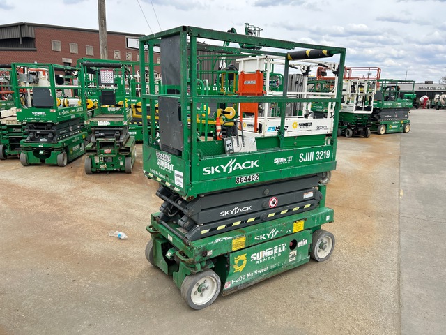 2016 Skyjack SJIII-3219 Electric Scissor Lift