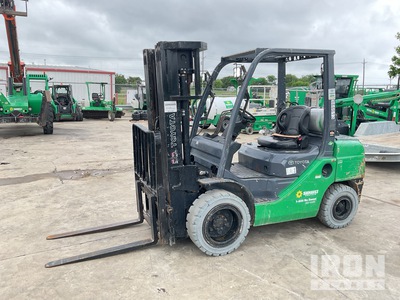 2016 Toyota 8FGU30 4900 lb 4x2 Rough Terrain Forklift