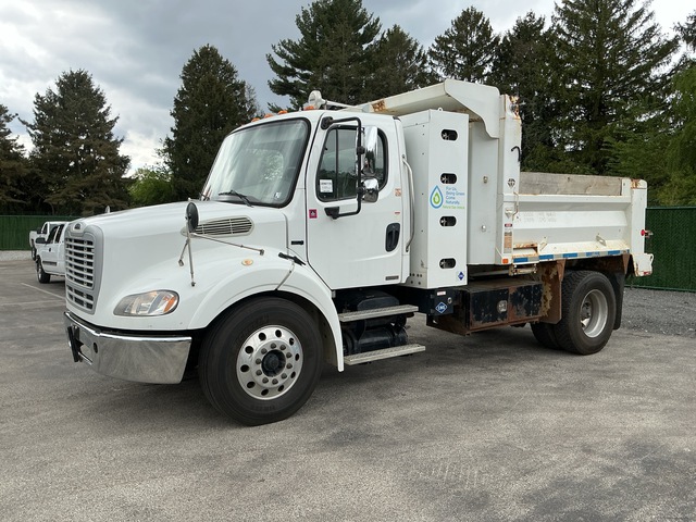 2015 Freightliner M2 112 4x2 S/A Dump Truck 2015 Freightliner M2 112 4x2 S/A Dump Truck