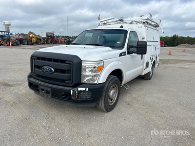2013 Ford F-350 4x2 Ciężarówka użytkowa