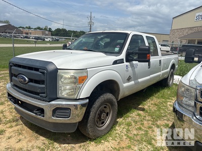 2015 Ford F-250 XL 4x4 Crew Cab Pickup