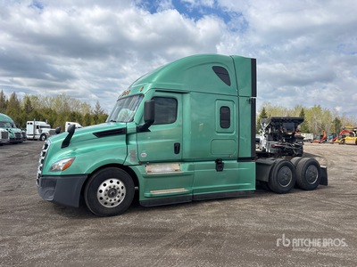 2020 Freightliner Cascadia 126 6x4 T/A Slaapcabine Trekker