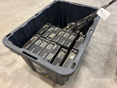 Quantity of (14) Motorola 2-Way أجهزة الراديو