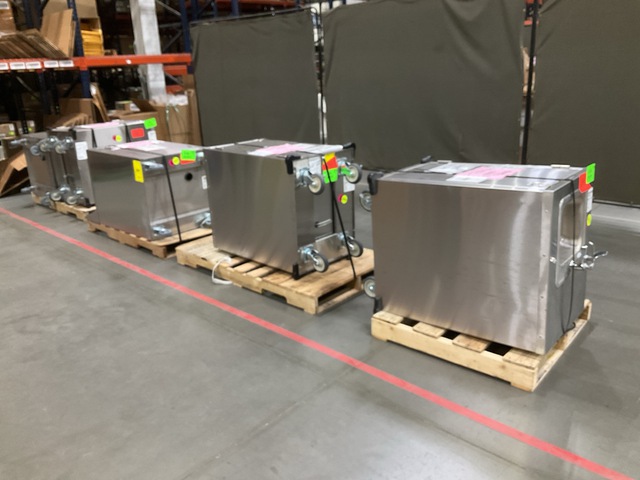 (5) Lakeside Sink Units (5) Lakeside Sink Units