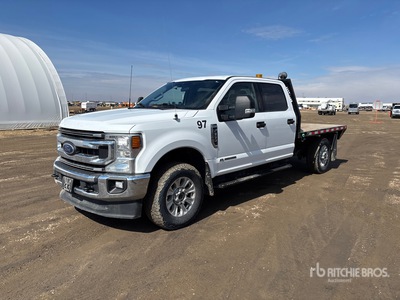 2022 Ford F-350 XLT 4x4 Crew Cab Autocarro cassone fisso