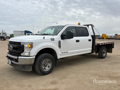 2021 Ford F-350 XL 4x4 Crew Cab Flatbed Truck