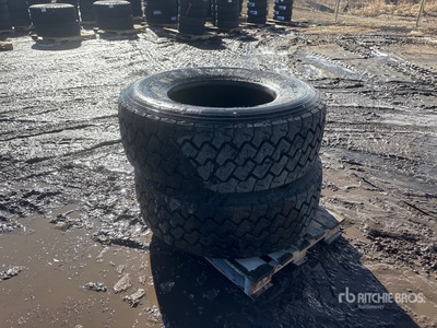 Quantity of (2) 385/65R22.5 Neumáticos