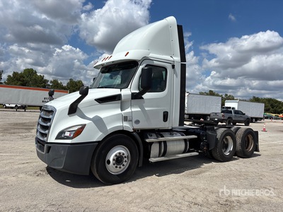 2019 Freightliner Cascadia 116 6x4 T/A Day Cab Truck Tractor