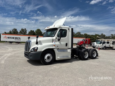 2019 Freightliner Cascadia 125 6x4 T/A Day Cab Truck Tractor
