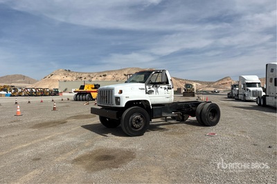 1991 GMC C7500 4x2 Cabina y chasis