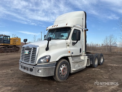 2017 Freightliner Cascadia 125 6x4 T/A Day Cab Truck Tractor