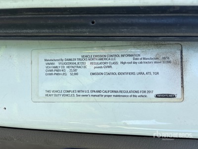 2017 Freightliner 6x4 T/A Day Cab Truck Tractor