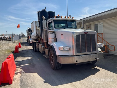 2015 Peterbilt 367 6x4 Vacuum Excavator Truck