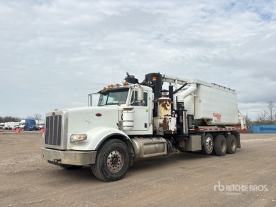 GAPVAX HV-55 on 2015 Peterbilt 367 6x4 Saugbagger-Lkw