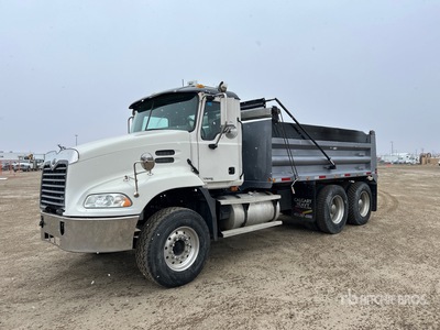 2004 Mack 600 6x4 T/A Dump Truck