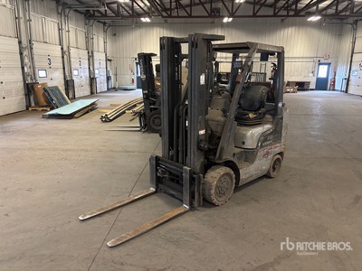 2005 Nissan MCPL02A25LV 4400 lb Cushion Tire Heftruck