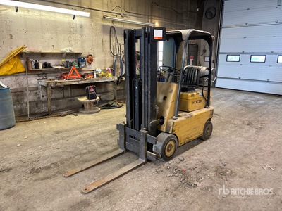 1978 Hyster S40C 4450 lb Cushion Tire Forklift
