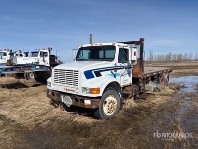 1991 International 4900 4x2 Pritsche-Lkw (Inoperable)
