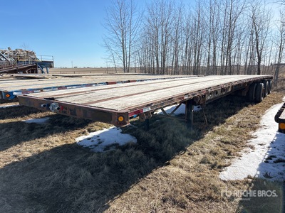 2004 Manac 52 ft Tri/A Flatbed Trailer