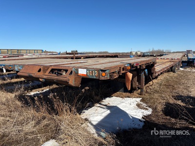 2006 Manac Tri/A 52 ft - 70 ft Extendable Single Drop Stufendeck-Anhänger