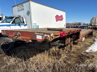 1996 Trailmobile 48 ft T/A Single Drop Stufendeck-Anhänger