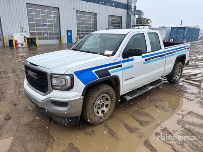 2018 GMC Sierra 1500 4x4 Extended Cab Pickup